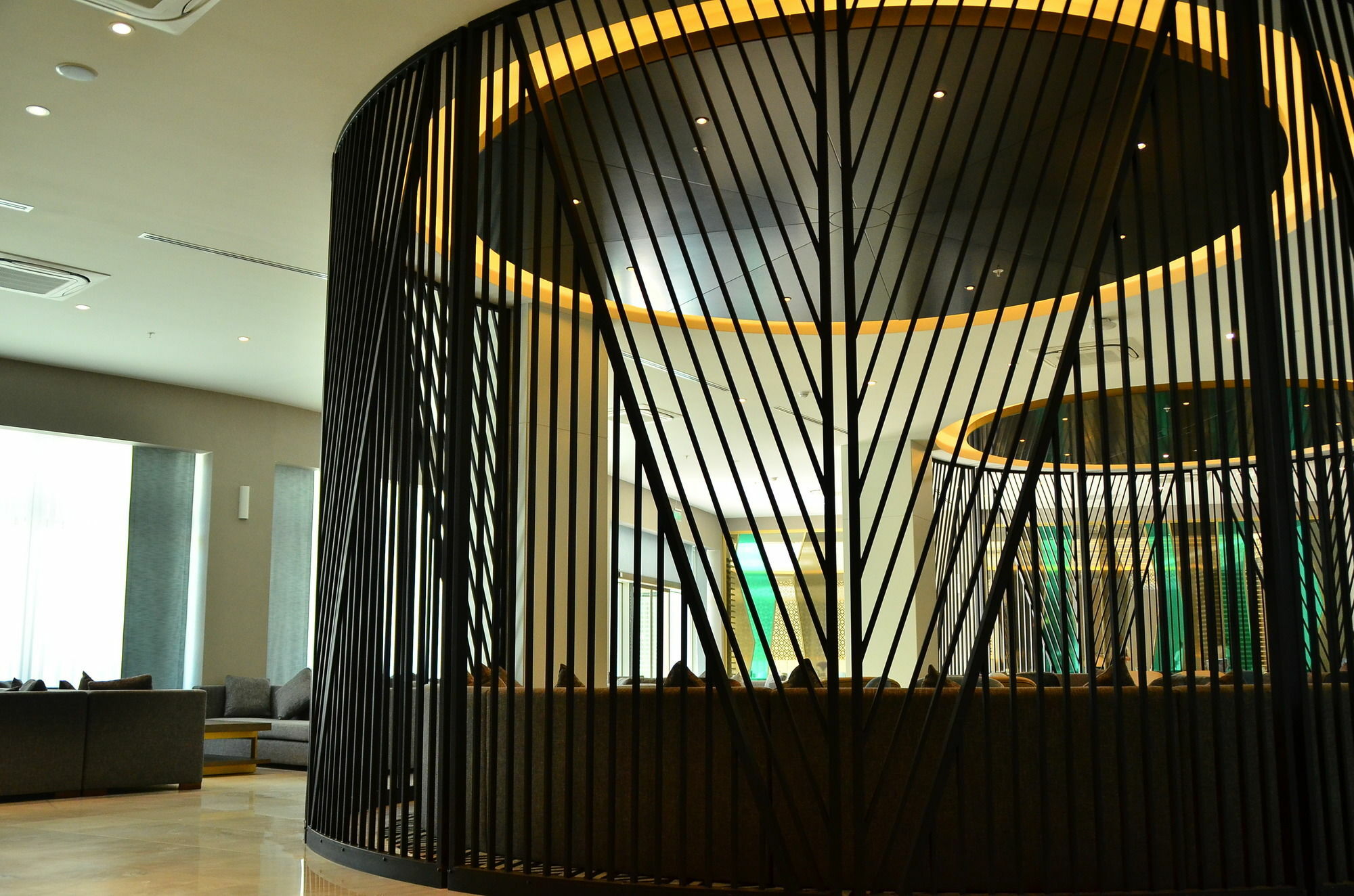 Wind Of Lara & Otel